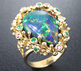 Авторское золотое кольцо с кристаллическим черным опалом, рубинами, изумрудами и бриллиантами Золото