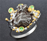 Серебряное кольцо с осколком Сихоте-Алинского метеорита и цаворитами Серебро 925