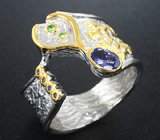 Серебряное кольцо с танзанитом, цаворитами и синими сапфирами Серебро 925