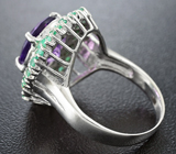 Замечательное серебряное кольцо с аметистом и изумрудами Серебро 925