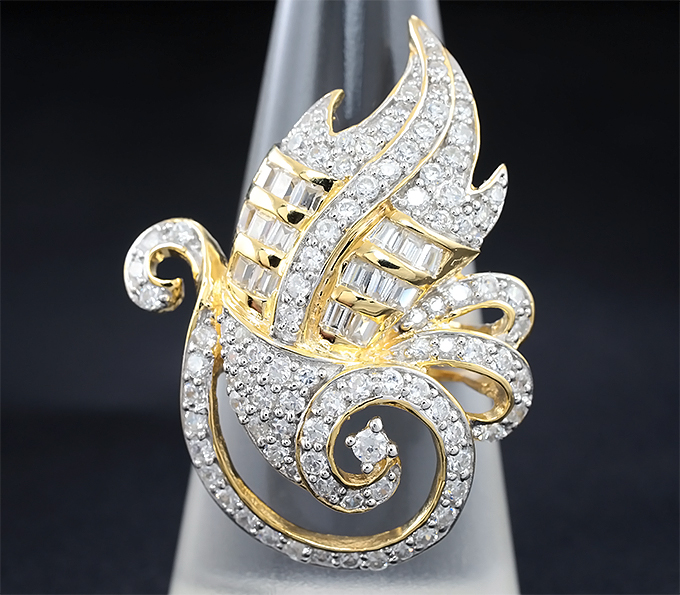 Изысканное серебряное кольцо