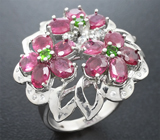 Эффектное серебряное кольцо с рубинами и диопсидами Серебро 925