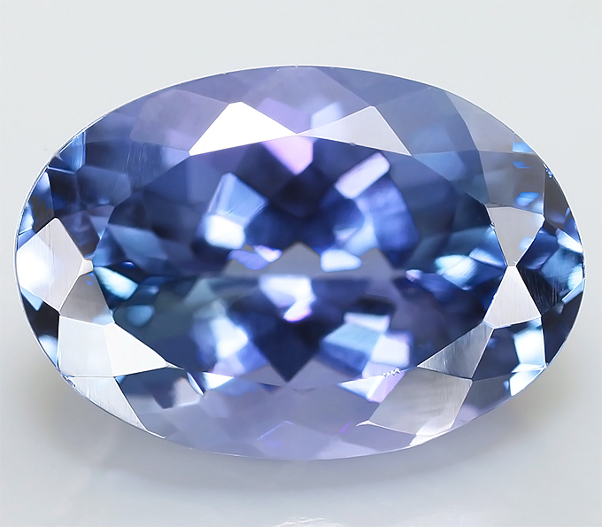 Чистейший танзанит 2,08 карат