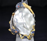 Серебряное кольцо с жемчужиной барокко, синими сапфирами и рубинами Серебро 925