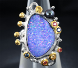 Серебряное кольцо с австралийским дублет опалом, жемчужиной, рубинами и сапфирами Серебро 925