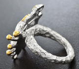 Серебряное кольцо с австралийским дублет опалом, жемчужиной, сапфирами и цаворитами Серебро 925