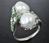 Замечательное серебряное кольцо с жемчугом и цаворитами Серебро 925