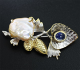Серебряная брошь c жемчужиной барокко и насыщенно-синим сапфиром Серебро 925
