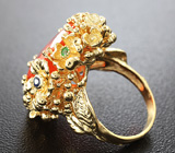 Золотое кольцо с кристаллическим эфиопским опалом 5,45 карат, синими сапфирами, цаворитами и бриллиантами Золото