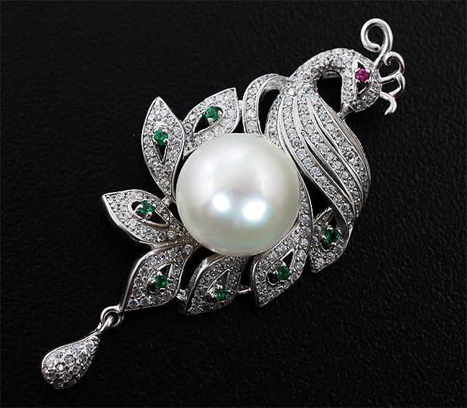 Изысканный серебряный кулон с жемчужиной