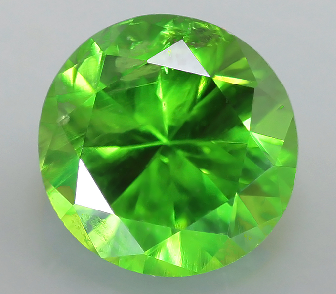 Топовый уральский демантоид 0,49 карат 