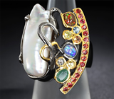 Серебряное кольцо с жемчужиной барокко, опалами, изумрудом и разноцветными сапфирами Серебро 925