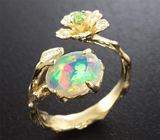 Золотое кольцо с ограненным эфиопским опалом 1,2 карат, цаворитом и бриллиантом Золото