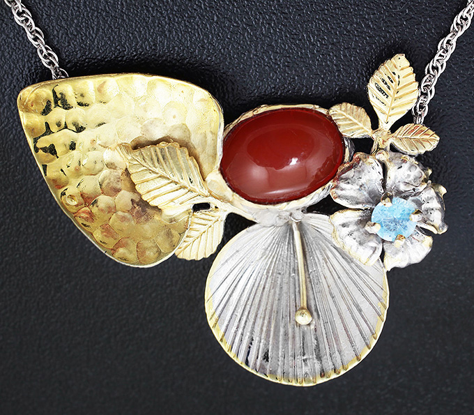 Серебряное колье с корнелианом и аквамарином