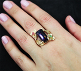 Золотое кольцо с кристаллическим черным опалом 6,25 карат, цаворитом, сапфиром и бриллиантами Золото