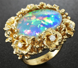 Золотое кольцо с топовым 8-каратным опалом «Арлекин» и бриллиантами Золото