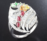 Чудесное серебряное кольцо с разноцветными сапфирами и цаворитами Серебро 925