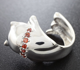Оригинальное серебряное кольцо «Кошечка» с мозамбикскими гранатами Серебро 925