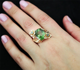 Золотое кольцо с рутиловым перидотом 11,09 карат, зелеными сапфирами и бриллиантами Золото