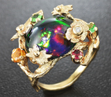 Золотое кольцо с кристаллическим черным опалом 4,3 карат, цаворитами, сапфиром, рубином и бриллиантами Золото