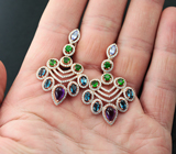 Серебряные серьги с аметистами, насыщенно-синими топазами и цаворитами Серебро 925