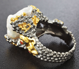Серебряное кольцо с жемчужиной барокко, цаворитом и сапфирами Серебро 925