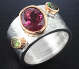 Серебряное кольцо c рубеллитом и зелеными турмалинами Серебро 925