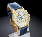 Приз за первое место — механические часы от Rousseau! 