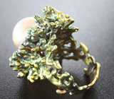 Серебряное кольцо с жемчужиной и сиими сапфирами Серебро 925