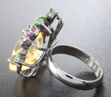 Чудесное серебряное кольцо с цитрином, диопсидами, родолитами, сапфирами и изумрудом Серебро 925