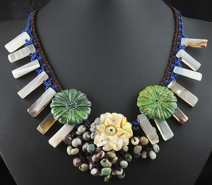 Колье с амазонитом, яшмой и агатом