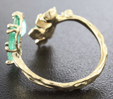 Золотое кольцо с изумрудами 1,56 карат и бриллиантом Золото