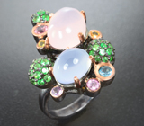 Серебряное кольцо с розовым кварцем, халцедоном, сапфирами и топазами Серебро 925