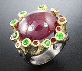 Серебряное кольцо с рубином, цаворитами и мозамбикскими гранатами Серебро 925