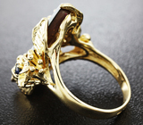 Золотое кольцо с австралийским дублет опалом 7,05 карат, изумрудом, рубином, синим сапфиром и бриллиантом Золото