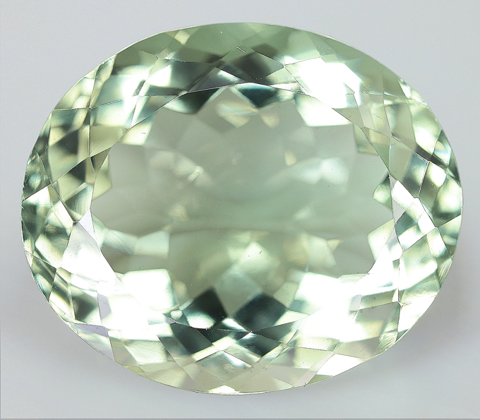 Зеленый аметист 16,05 карат