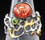 Серебряное кольцо с солнечным камнем, цаворитами и сапфирами Серебро 925