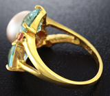 Серебряное кольцо с розовой жемчужиной, голубыми топазами, родолитами и сапфирами Серебро 925