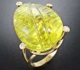 Золотое кольцо с резным лимонным цитрином 66,51 карат и лейкосапфирами Золото