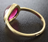 Золотое кольцо с рубином 4,82 карат и бриллиантами Золото
