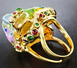 Эксклюзив! Золотое кольцо с кристаллическим опалом 34 карат, рубинами, цаворитами и бриллиантами Золото