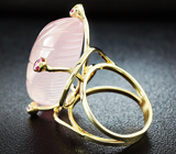 Золотое кольцо с розовым кварцем 50,92 карат и сапфирами Золото