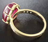 Золотое кольцо с рубином 7,6 карат и лейкосапфирами Золото