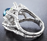 Эффектное серебряное кольцо с цветной жемчужиной и разноцветными сапфирами Серебро 925