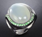 Серебряное кольцо с лунным камнем и цаворитами Серебро 925