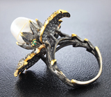 Необычное крупное серебряное кольцо с жемчужиной и изумрудами Серебро 925