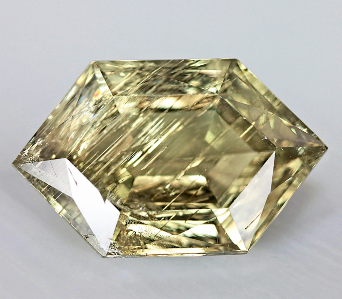 Диаспор 8,92 карат