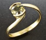 Золотое кольцо с гранатом со сменой цвета 0,94 карат Золото