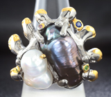 Серебряное кольцо с жемчугом барокко, синим сапфиром и цаворитами Серебро 925