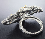 Серебряное кольцо с сапфирами, цаворитами и родолитами Серебро 925